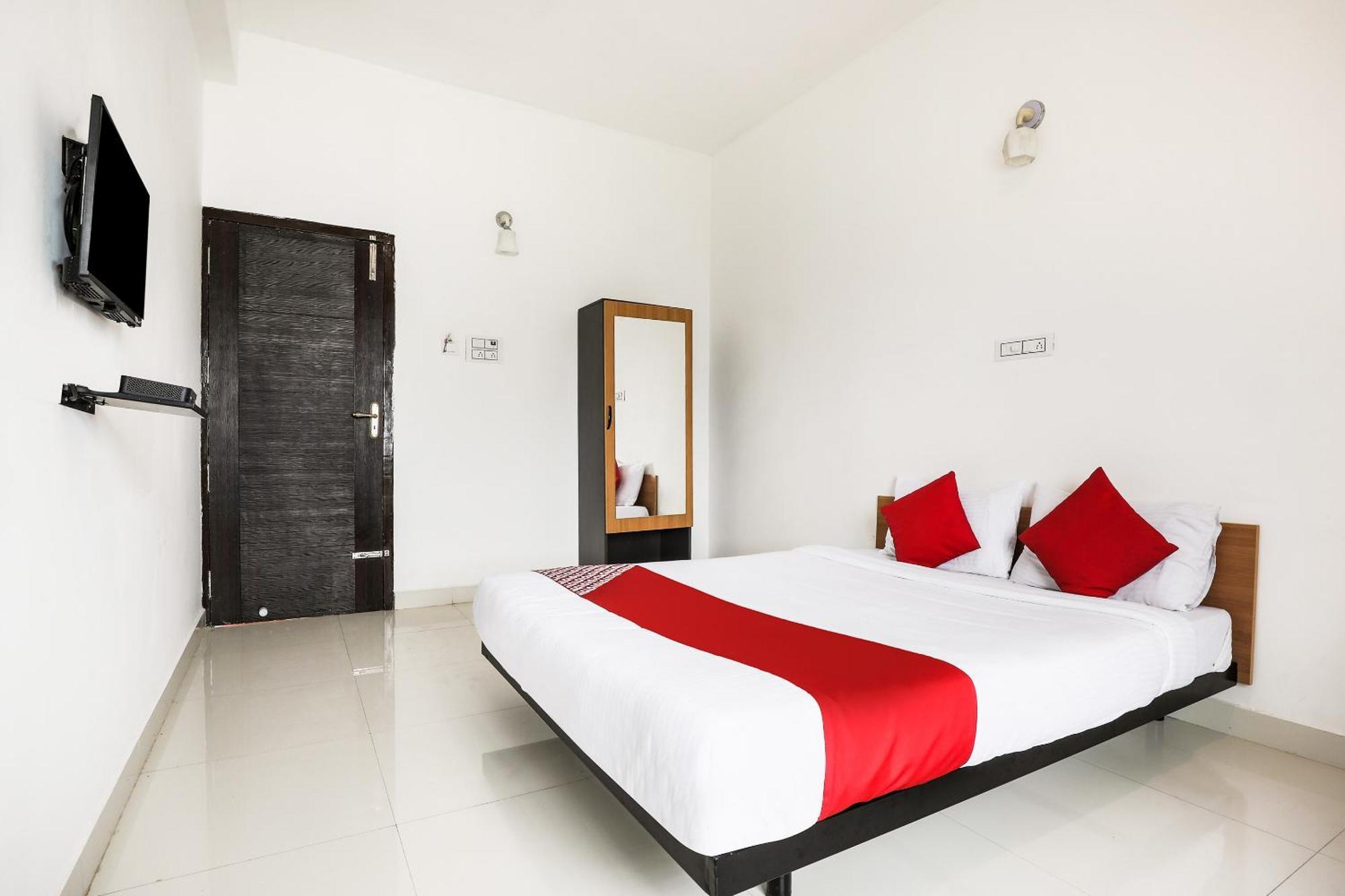 Hotel O Black Pearl Residency Pilamedu Экстерьер фото