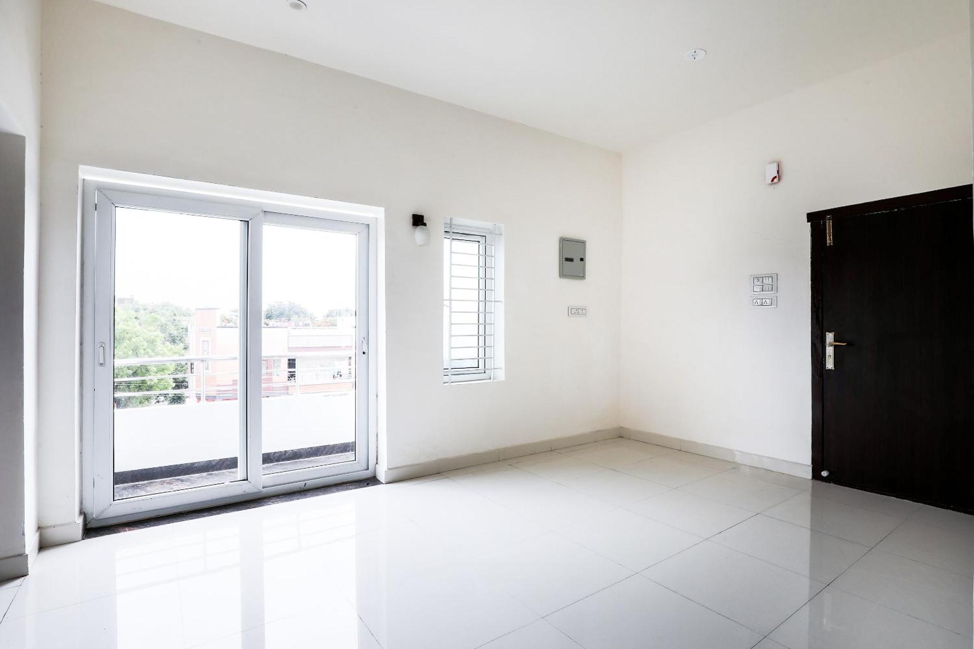 Hotel O Black Pearl Residency Pilamedu Экстерьер фото